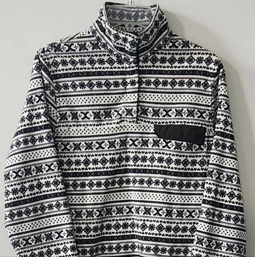Jachs Cabin Black and White Patterned Pullover